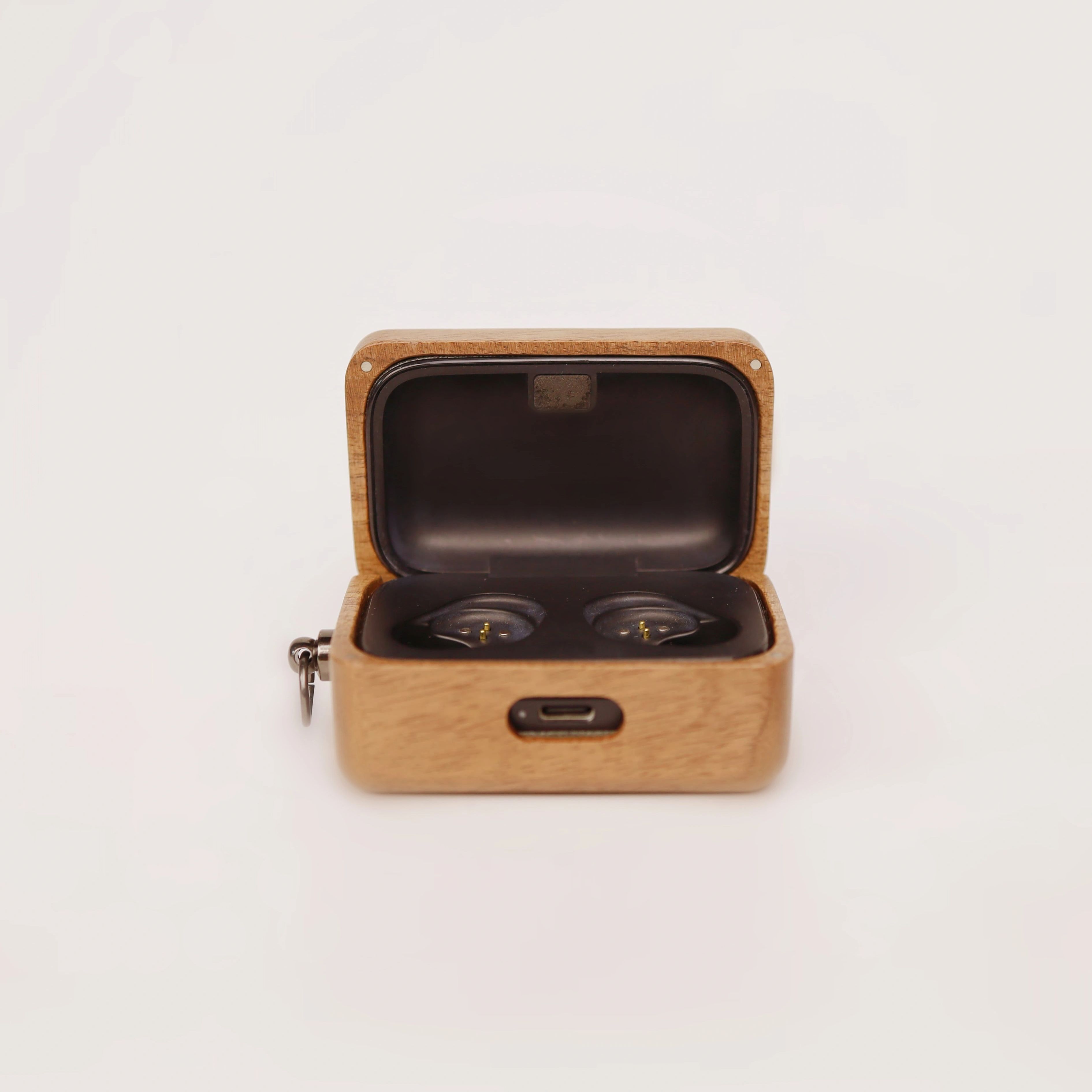 Sennheiser Headphone Momentum 4 - Estuche de madera maciza de nogal